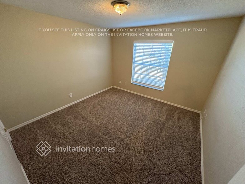 Building Photo - 391 Vitorio St