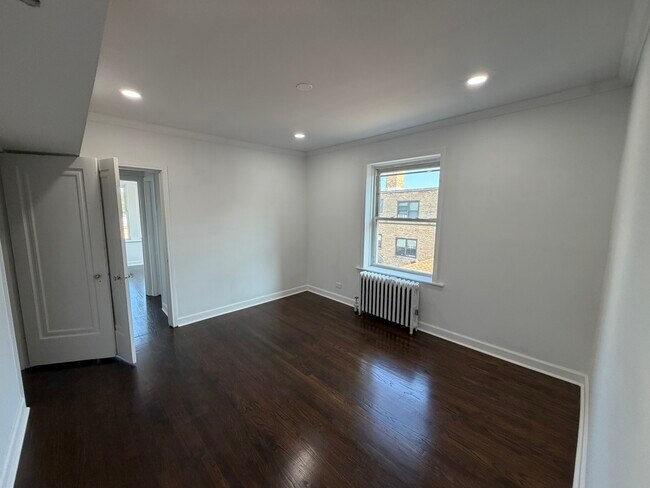 Building Photo - 8041 Kilpatrick Ave
