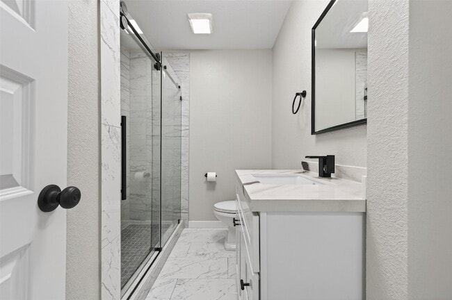 Building Photo - 2202 Alabama St