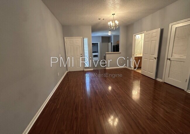 Building Photo - 4750 Playpen Dr