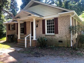 Building Photo - 3024-3026 Amity Garden Duplex
