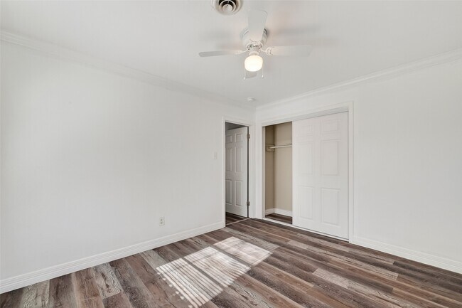 Building Photo - 703 Coryell St