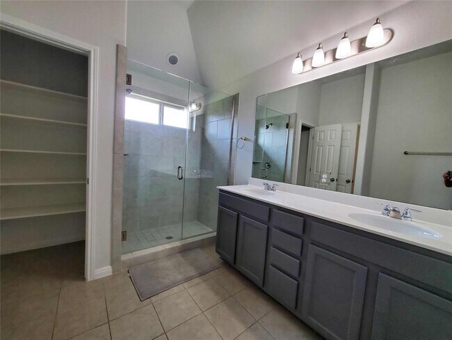 Building Photo - 13505 Mariscan St