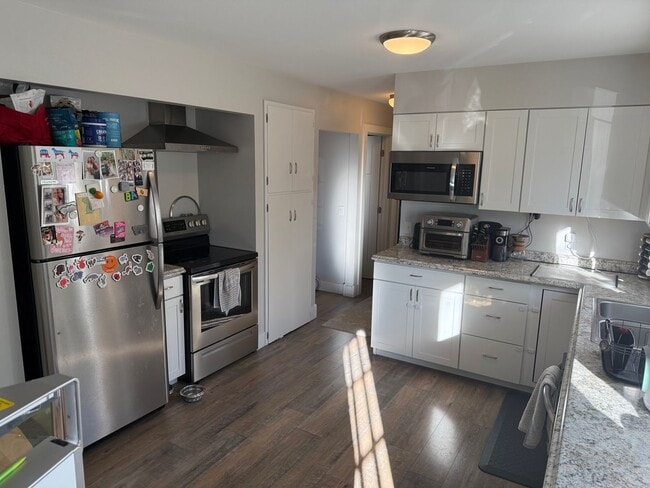 Building Photo - 1448 Avenue D
