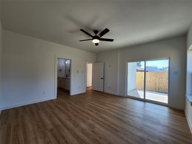 Building Photo - 7817 Beckley St