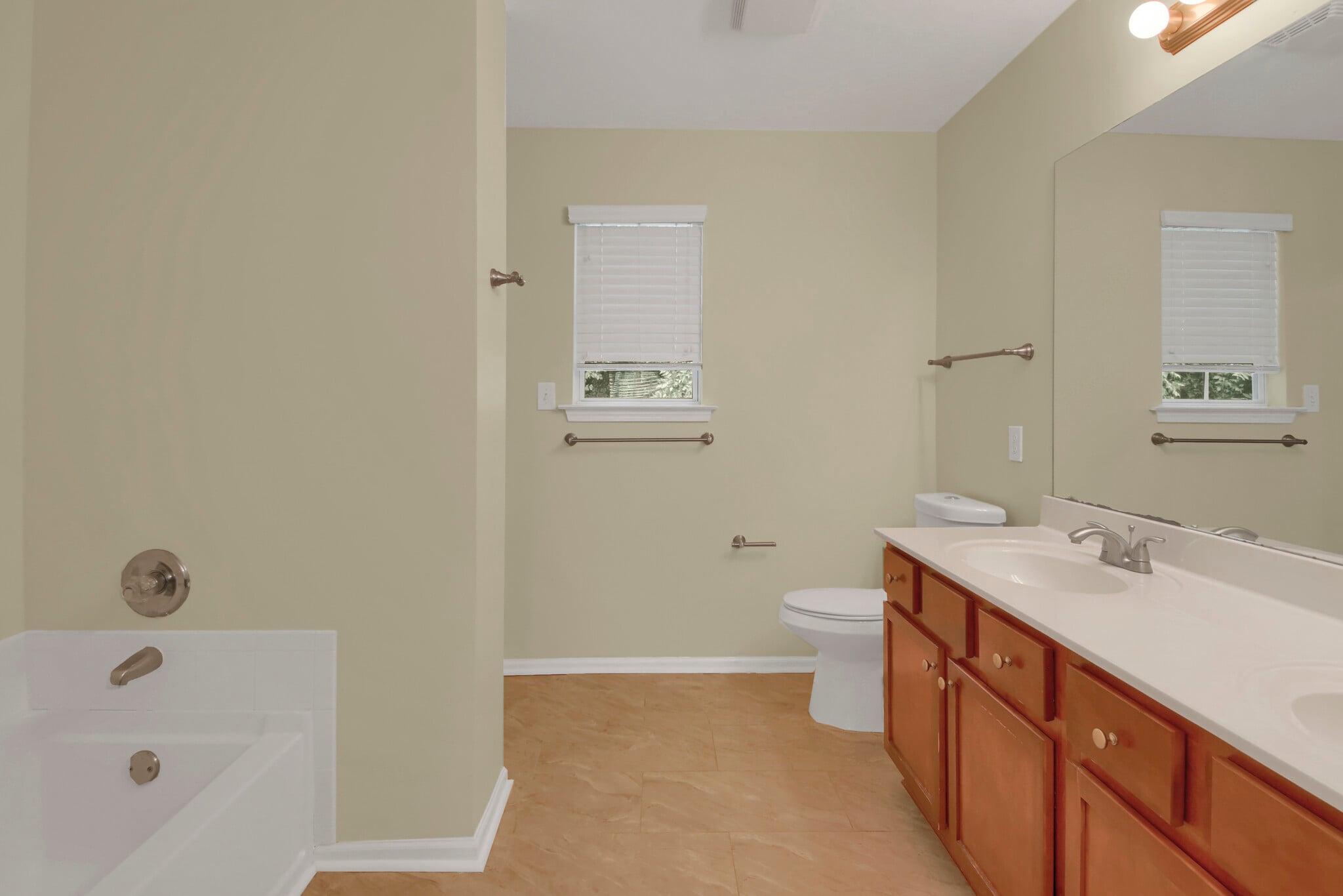Building Photo - 2524 Laurel Cir NW