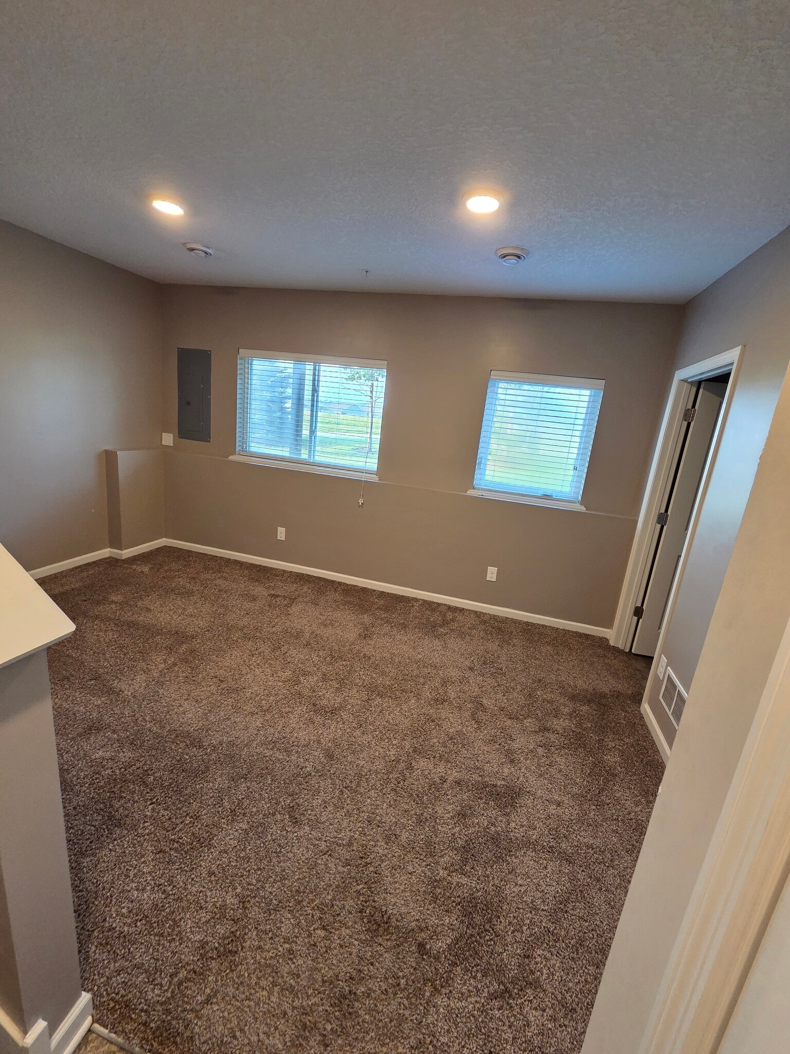 Building Photo - 8783 Granite Ln