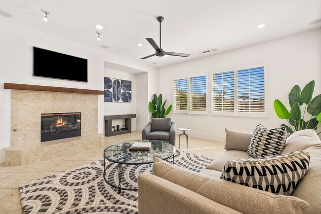 Building Photo - 57806 Cantata Dr