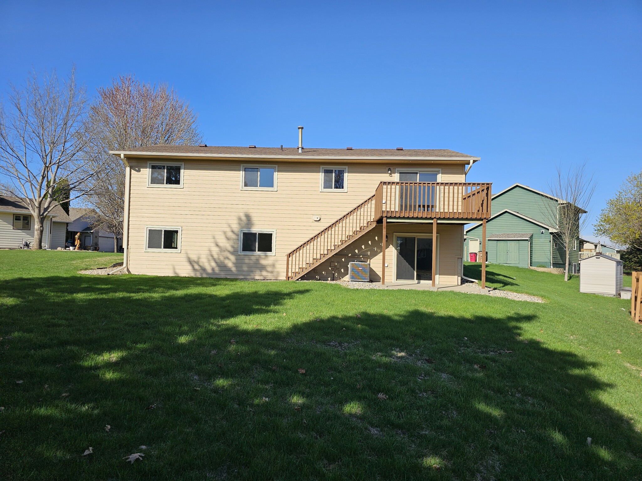 Building Photo - 4601 E Hanna Cir