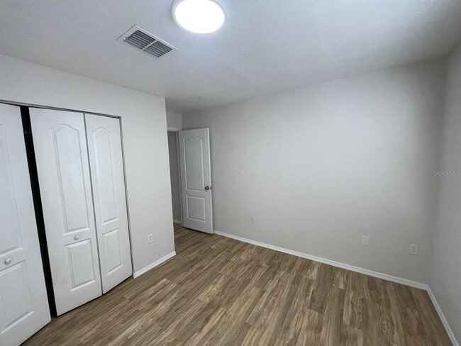 Building Photo - 3313 S Kirkman Rd