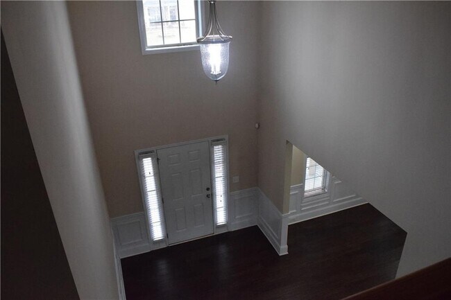 Building Photo - 480 Meadow Hill Dr