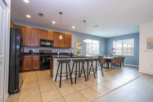 Building Photo - 280 Ballo Dr