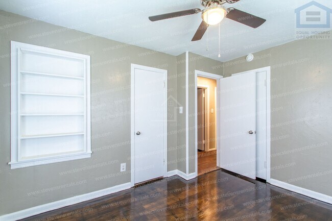 Building Photo - 2206 NW 19th St