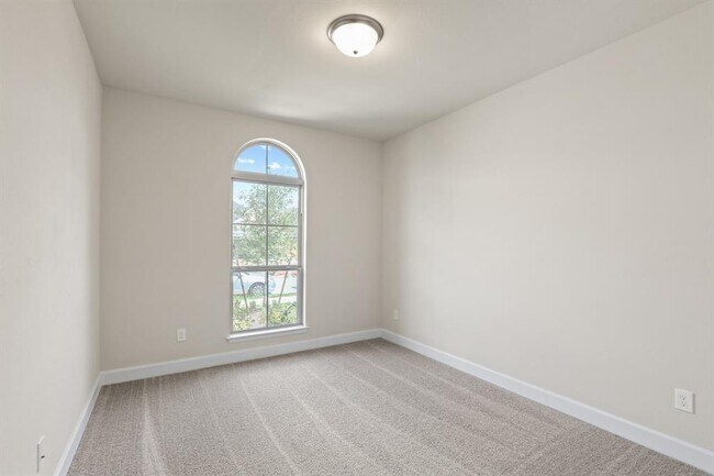 Building Photo - 18511 Wolf Mountain Ln