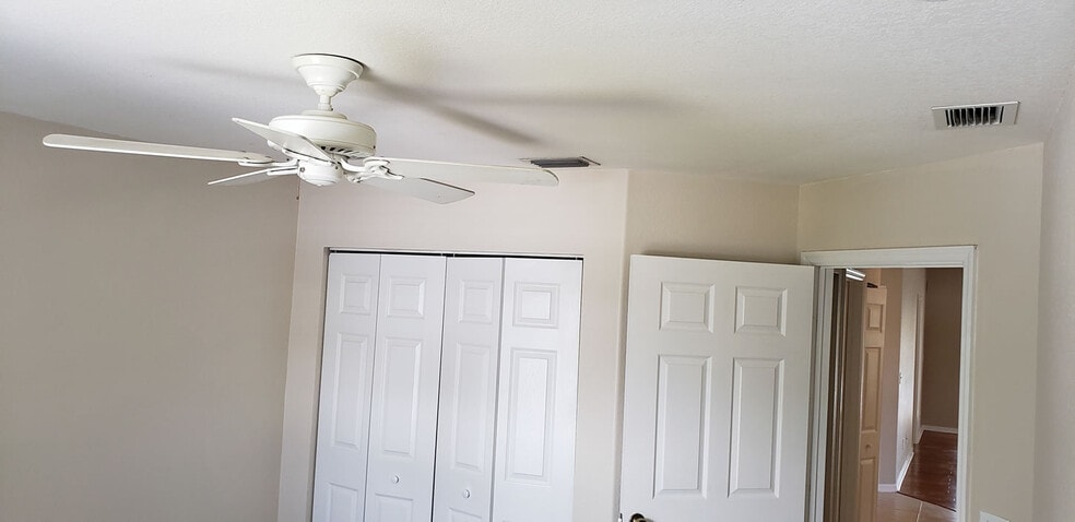 Building Photo - 12330 Notting Hill Ln