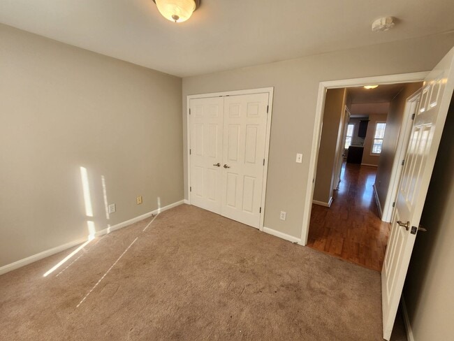 Building Photo - 3802 Falcon Crest Dr