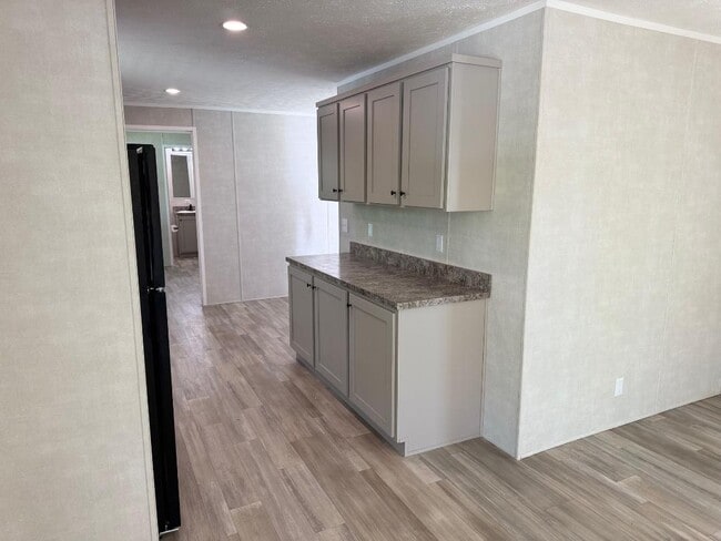 Building Photo - 27a Fox Haven Dr