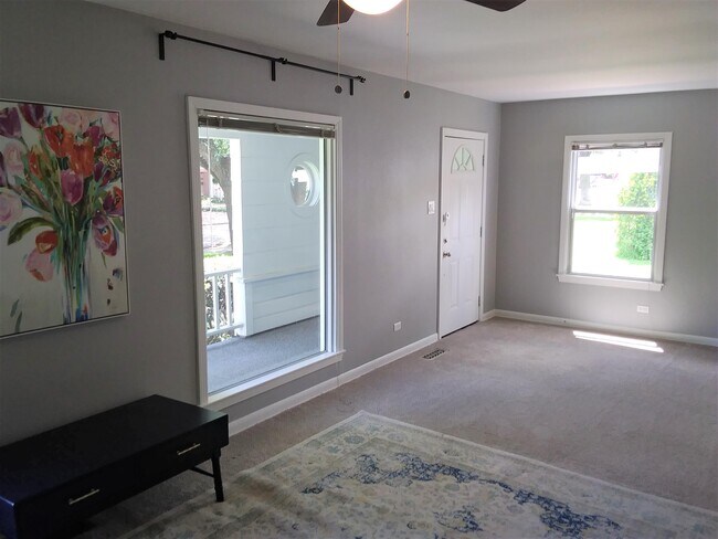 Building Photo - 353 Irvington Dr