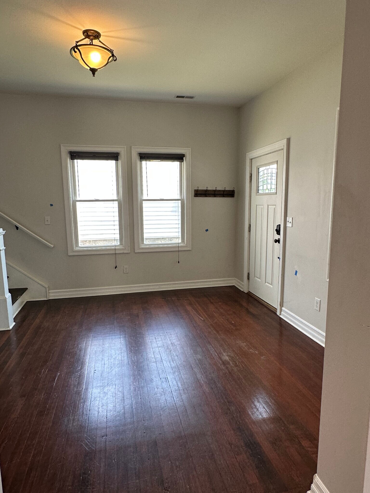 Building Photo - 125 Division St