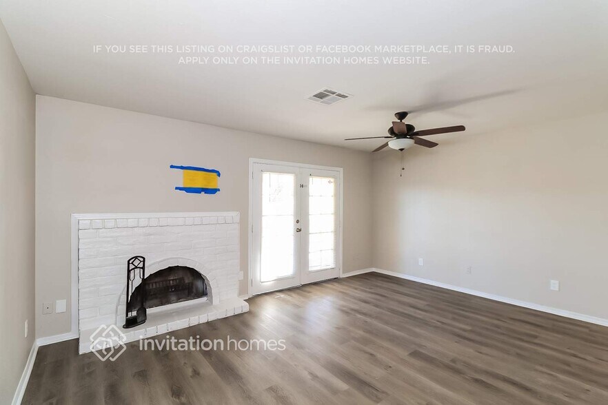 Building Photo - 7115 W Carol Ave