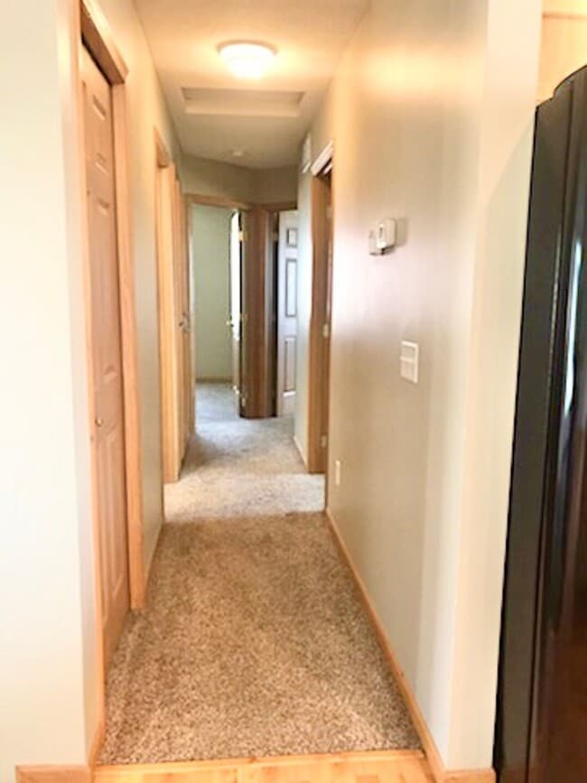 Building Photo - 804 Harrison Dr