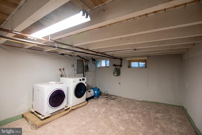 Building Photo - 2043 Gerritt St