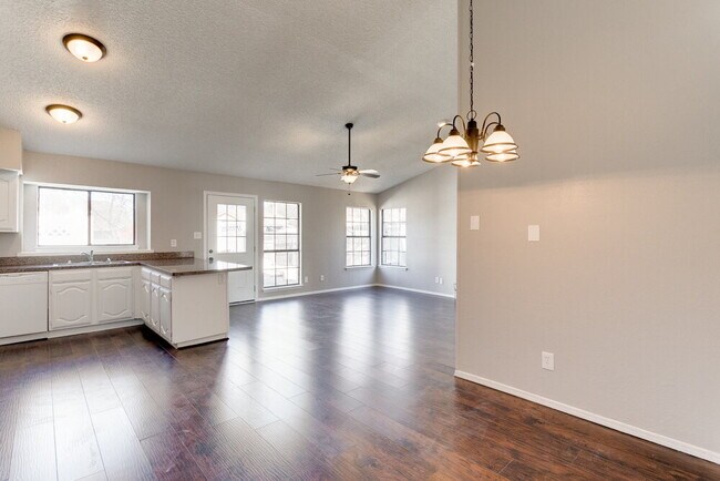 Building Photo - "Charming 3-Bedroom Retreat with 2 Full Baths in Rowlett – 1,894 Sq. Ft. of Comfort on Shipman St.!"