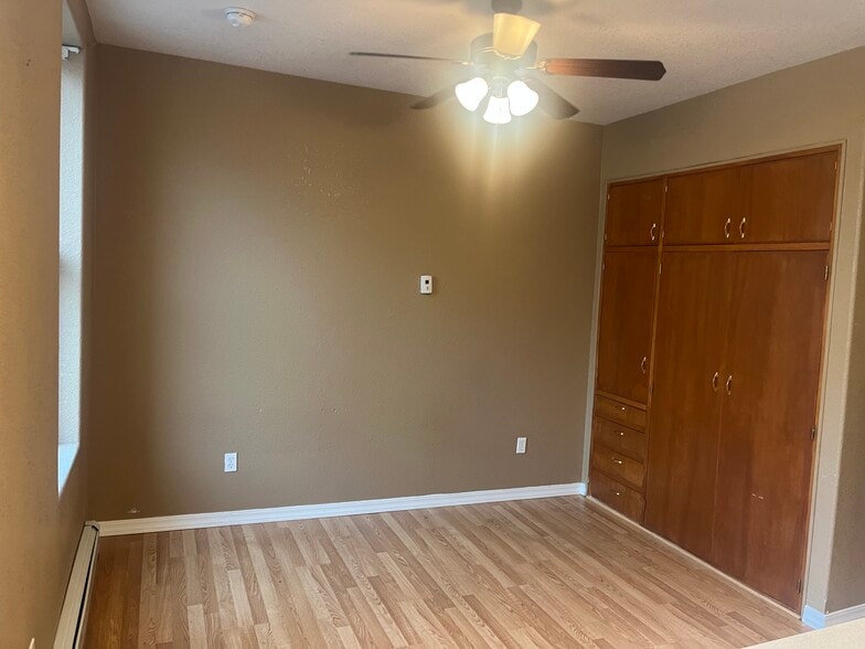 Building Photo - 219 S Washington St