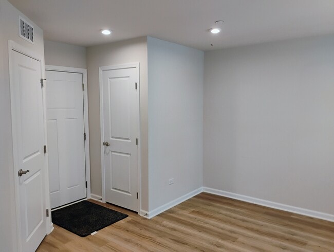 Building Photo - 936 Jenkins Ct
