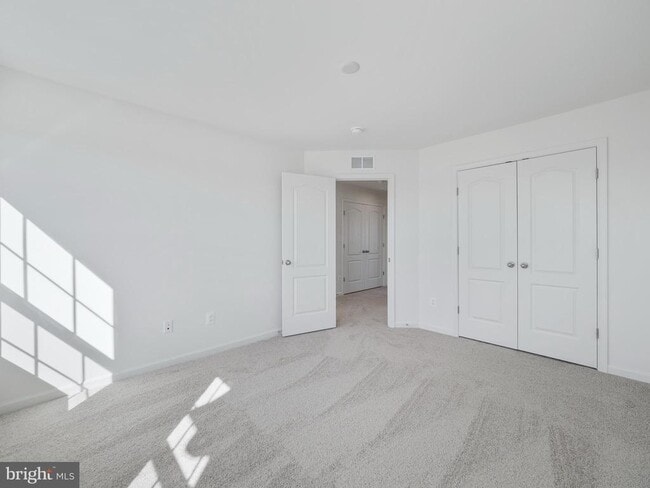 Building Photo - 96 Stafford Pl