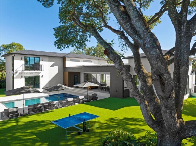 Building Photo - 1881 NE 196th Terrace