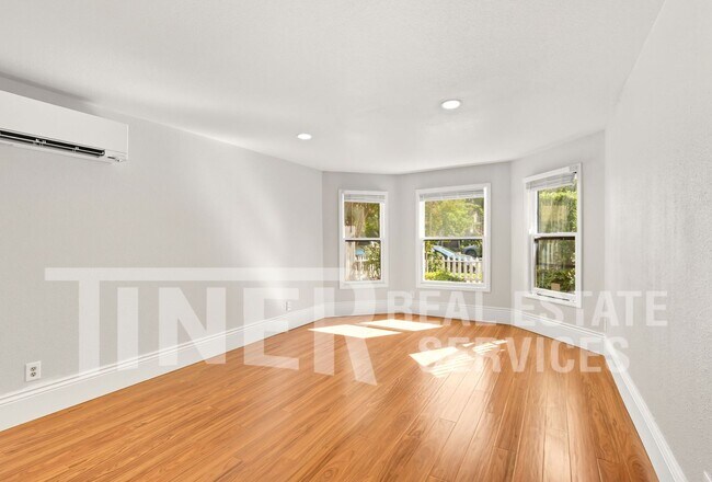 Building Photo - 2607 O St