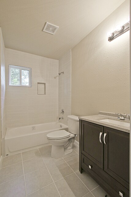 Building Photo - Homes For Rent In TX: Texas City 77590 – 9th Ave N 2BR