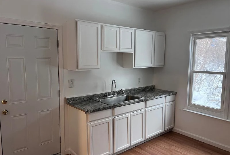 Building Photo - 317 Marguerite Ave