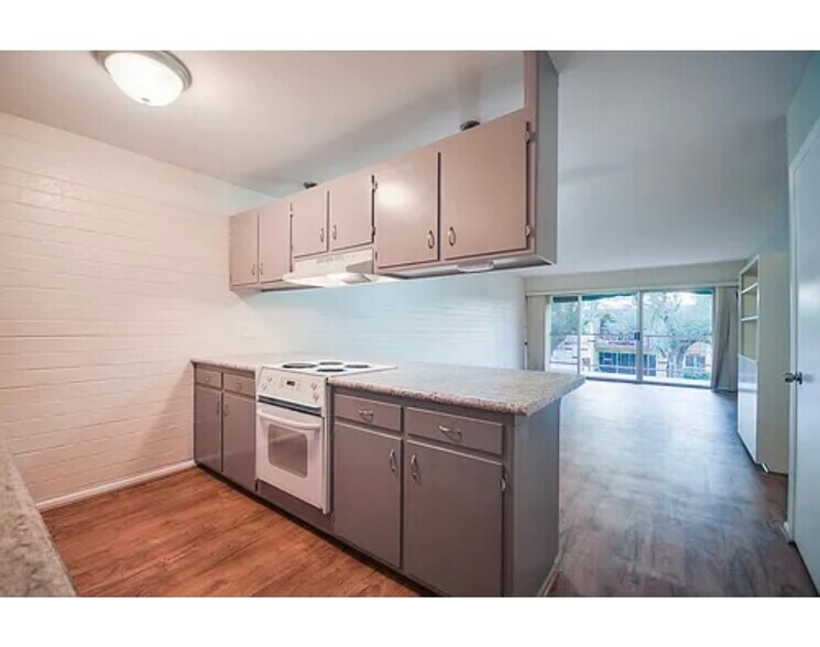 Building Photo - 3737 E Turney Ave