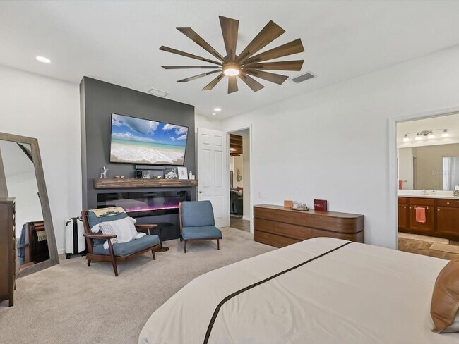 Building Photo - 1041 Buttercup Glen