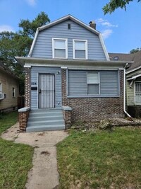 Building Photo - Property available 9/1/25