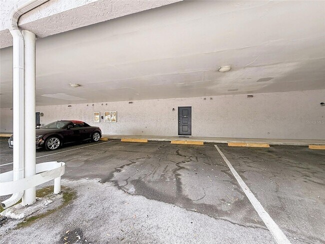 Building Photo - 4405 W Fair Oaks Ave