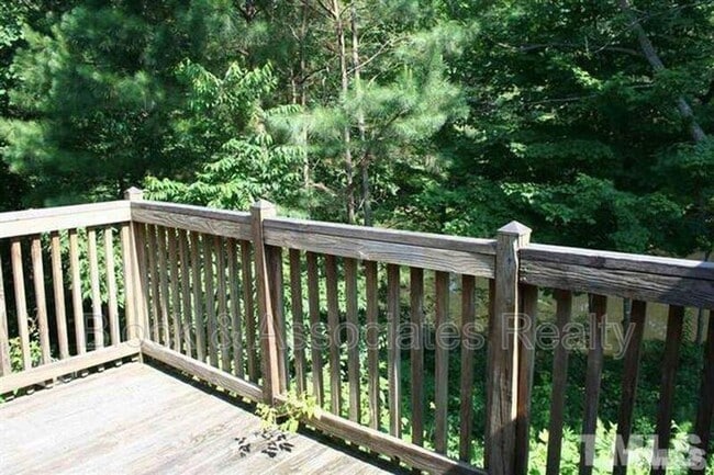 Building Photo - 124 Oak Hill Loop