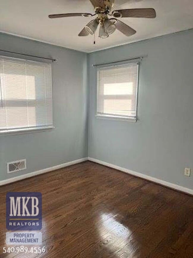 Building Photo - 3158 Galloway Dr