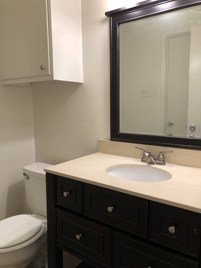 Building Photo - 3505CU