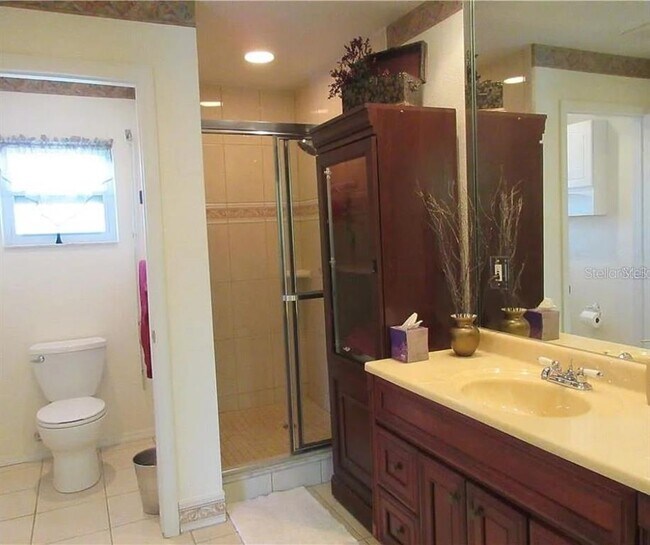 Building Photo - 1279 Grenada Ave