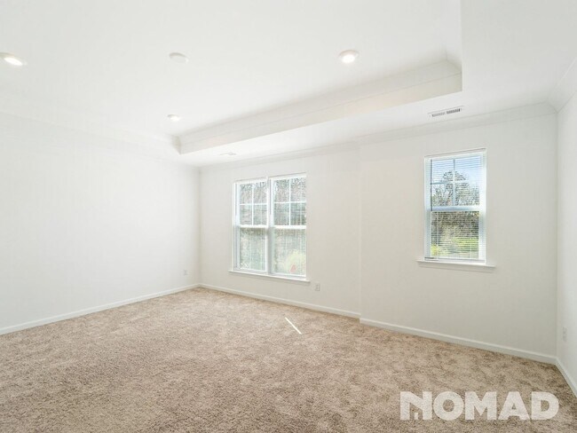 Building Photo - Spring deal : 500$ rewards for a 15 month rental lease - Elegant  3br/2.5 bath Townhome available...