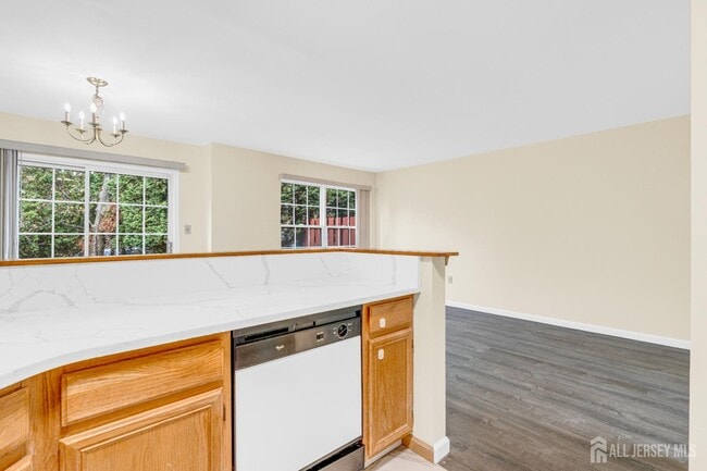 Building Photo - 267 Shady Oak Ct