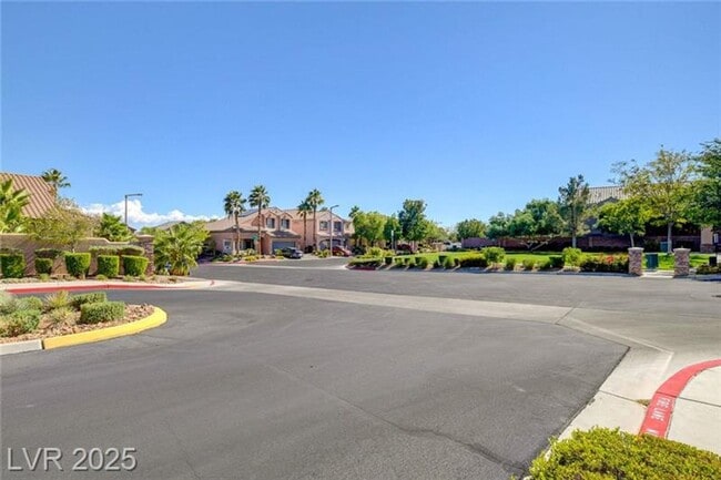 Building Photo - Available on July 31, 2025 For Viewing. Su...
