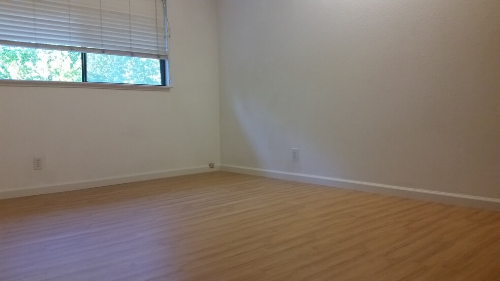 Building Photo - 170 Mohave Ter
