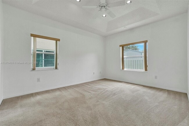 Building Photo - 10660 SW 20th Ct