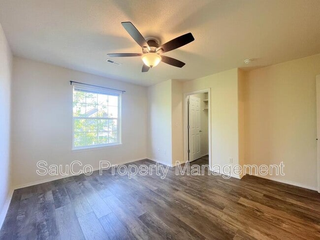 Building Photo - 20018 SW Monson St