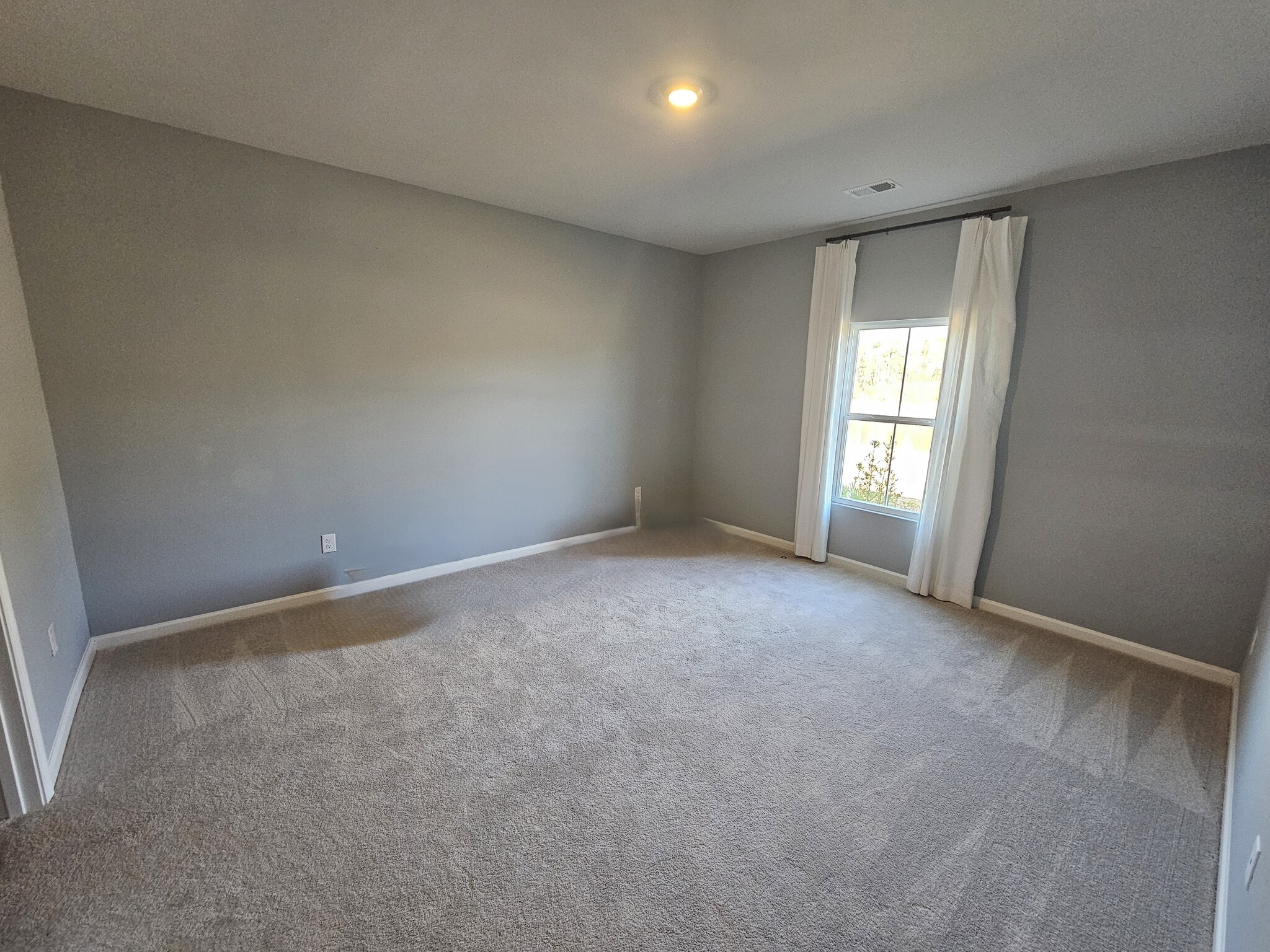 Building Photo - 108 Saddle St