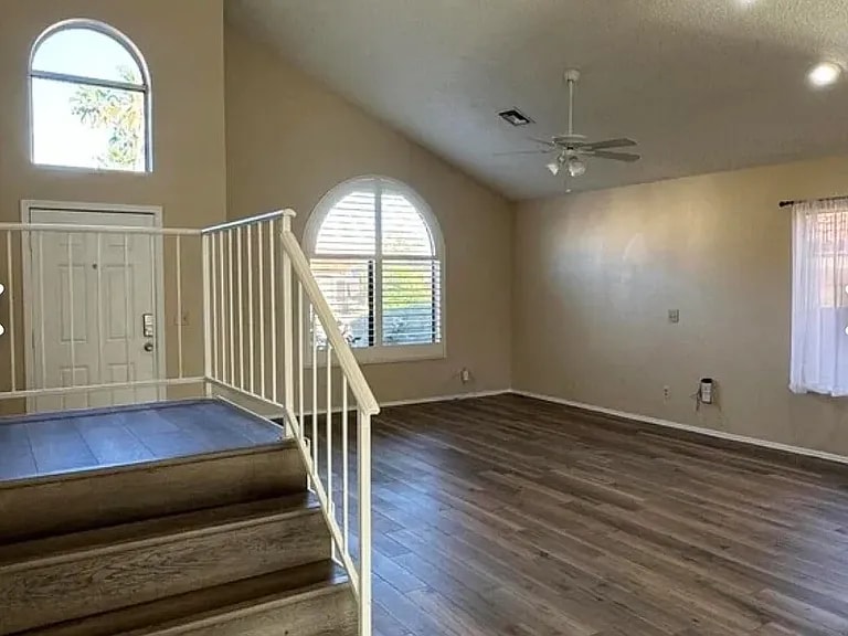 Building Photo - 15002 S 27th Way